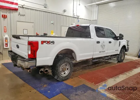 2017 Ford F250 Super Duty z USA, uszkodzony, nr VIN 1FT7W2BT3HED80093